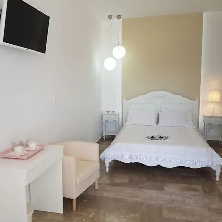 Apart Otel Eleana Ambelas
