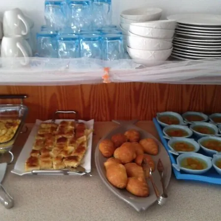 Apart Otel Eleana Ambelas