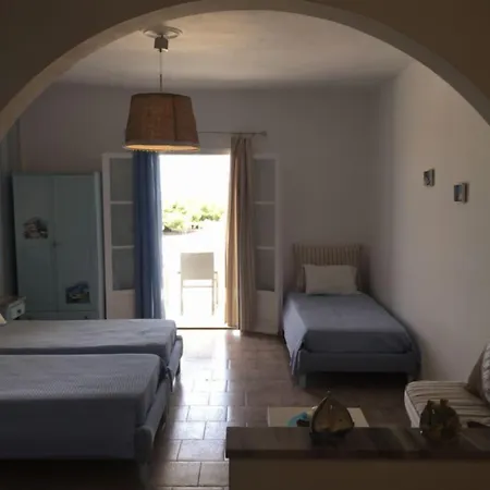 Apart Otel Eleana Ambelas
