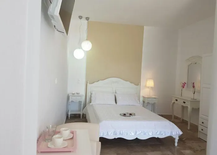 Eleana 4* אמבלאס