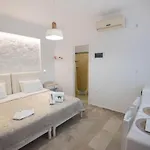 Eleana Apartahotel