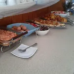 Apartahotel Eleana 4*