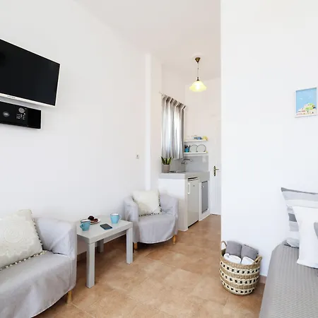 Eleana Aparthotel Ambelas