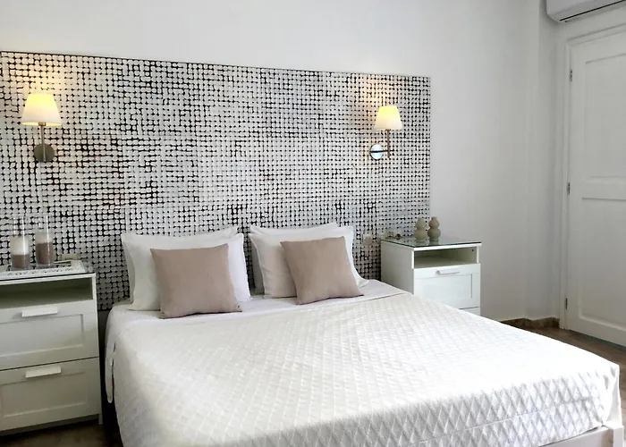 Apart Otel Eleana 4*